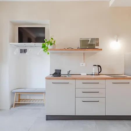 Apartman Le Madamin, Flora & Fauna - No Lift